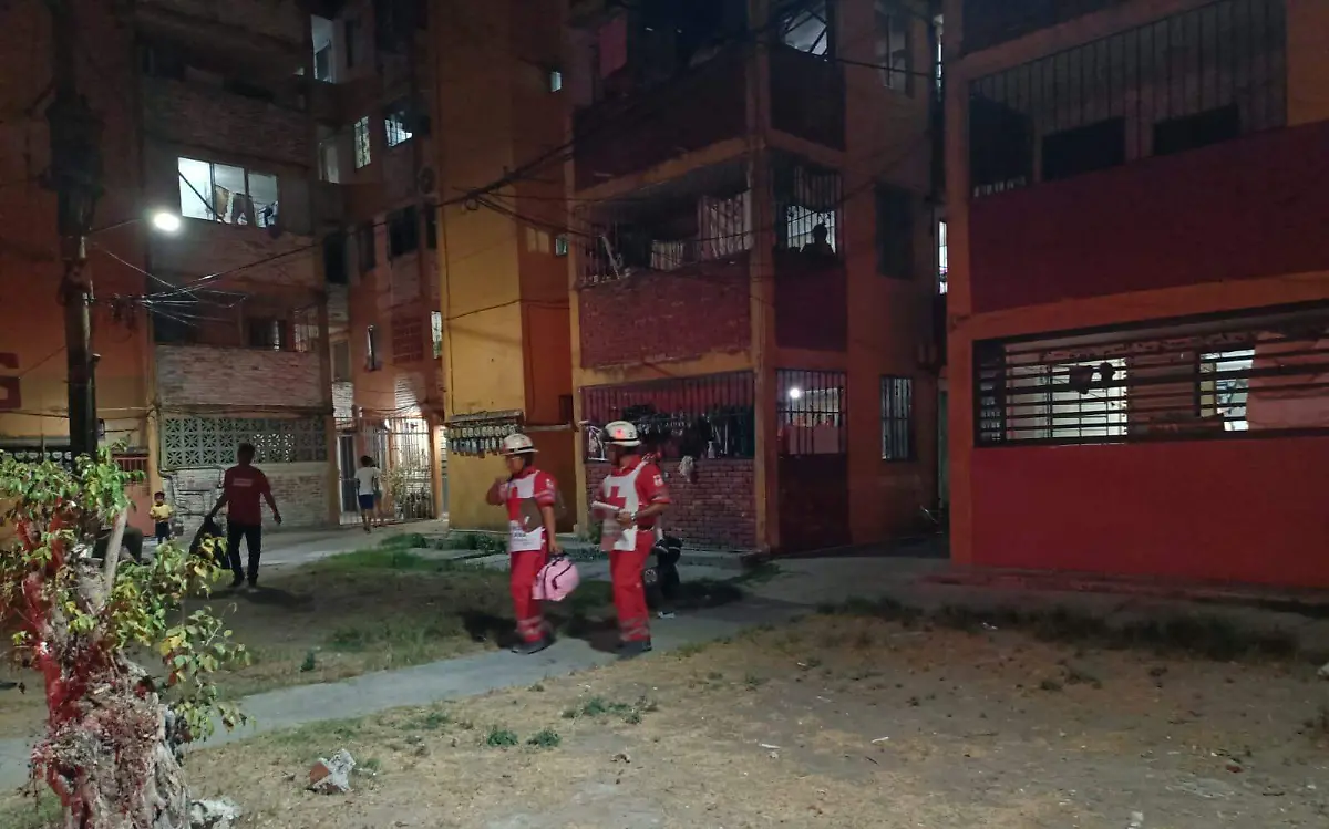 Conato de incendio deja una persona lesionada en la colonia del Pueblo de Tampico Antonio Campos (2)